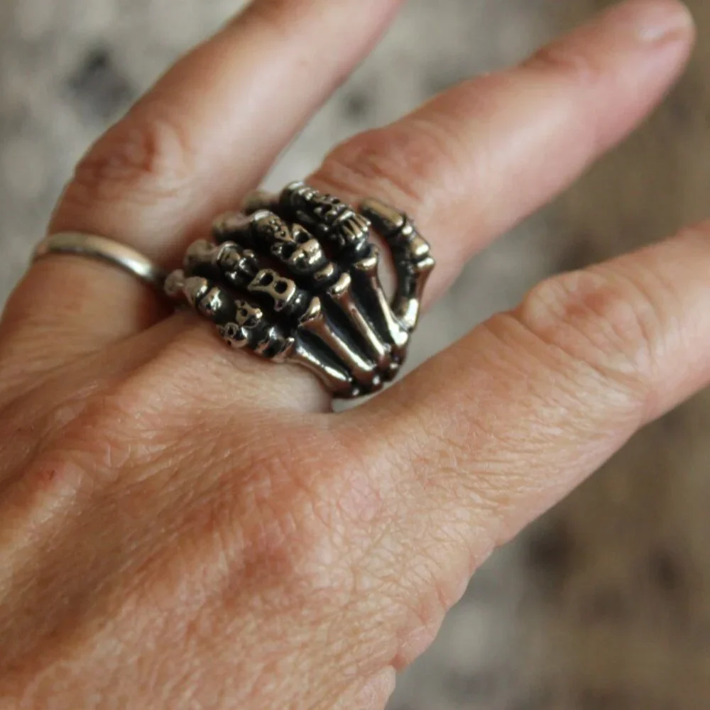 Gothic Statement Ring, Skeleton Hand and Fingers, Size approx 6.5-7 - Picture 8 of 10